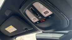 Volvo XC40 2.0 B4P Ultimate Dark 5dr Auto Petrol Estate